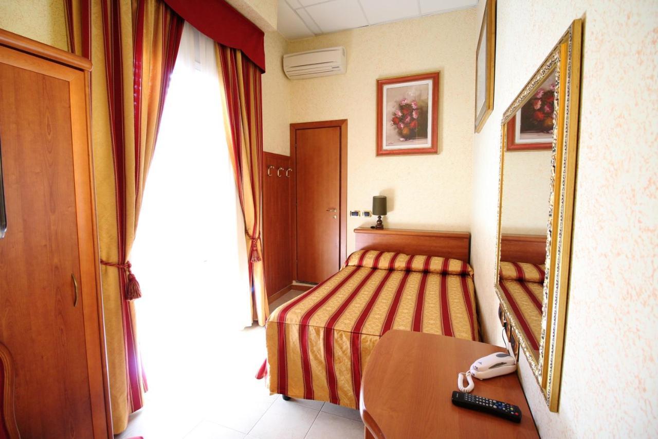 Hotel Brignole Genoa Luaran gambar