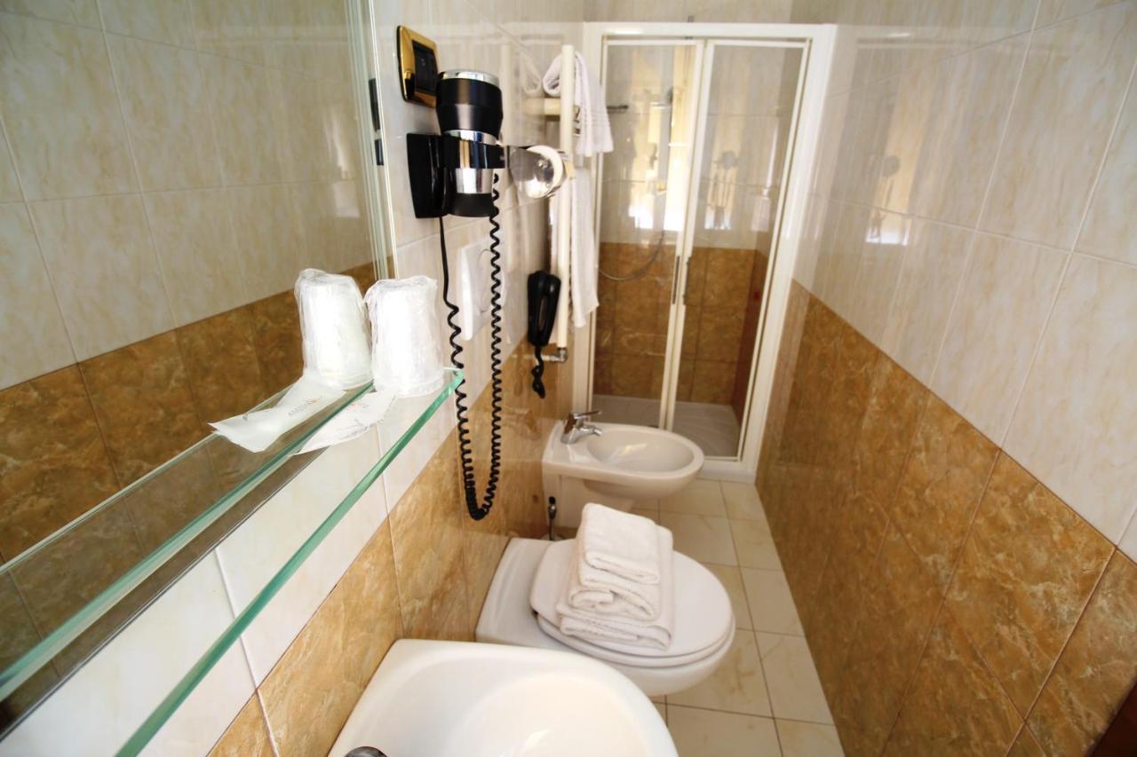 Hotel Brignole Genoa Luaran gambar