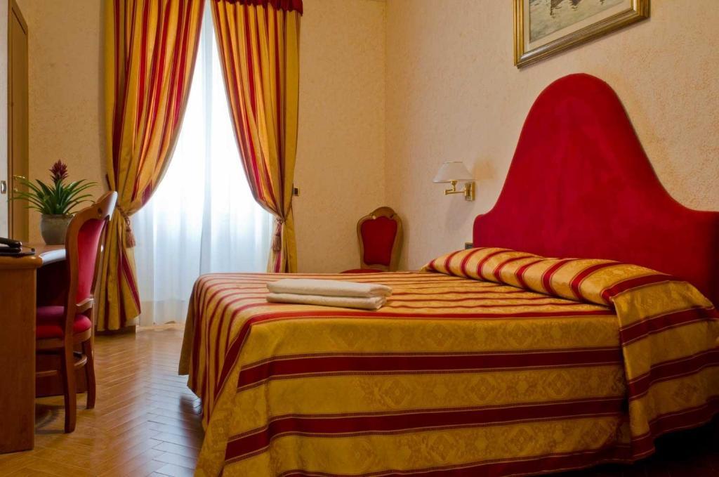 Hotel Brignole Genoa Bilik gambar
