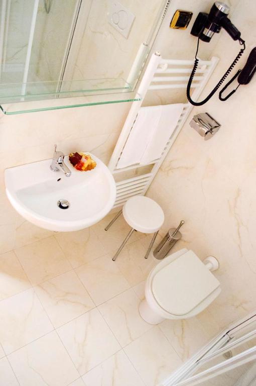 Hotel Brignole Genoa Bilik gambar
