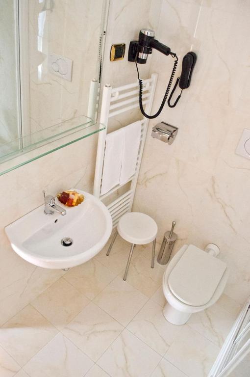 Hotel Brignole Genoa Bilik gambar