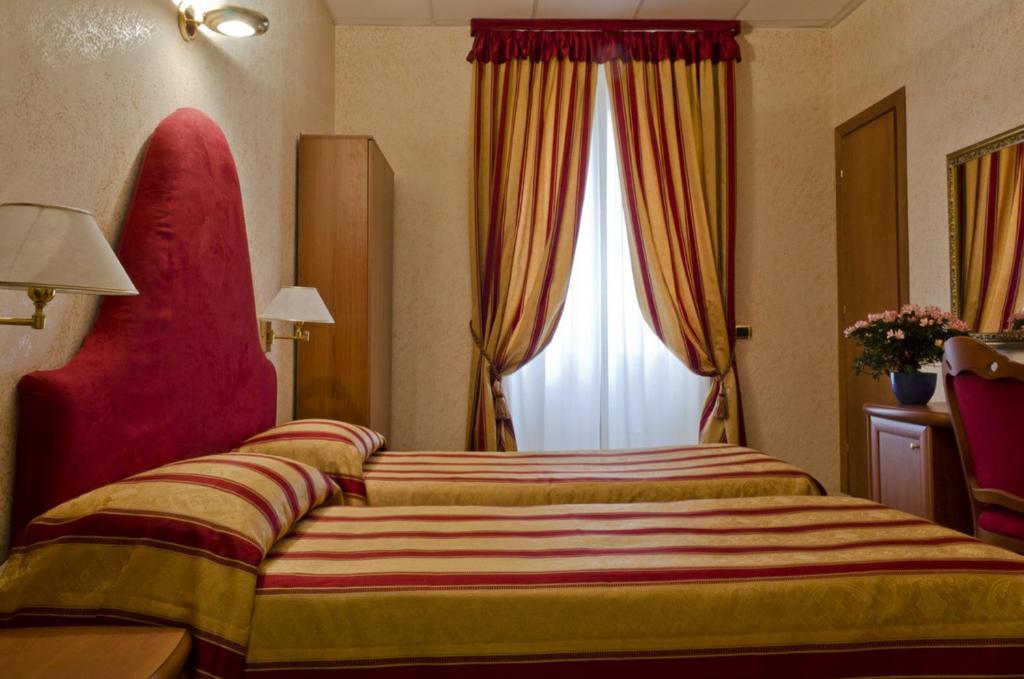 Hotel Brignole Genoa Bilik gambar