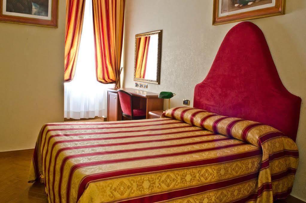 Hotel Brignole Genoa Luaran gambar